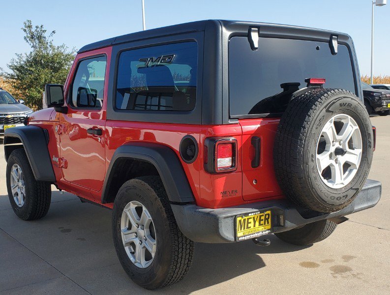 Used 2019 Jeep Wrangler Sport S image 6