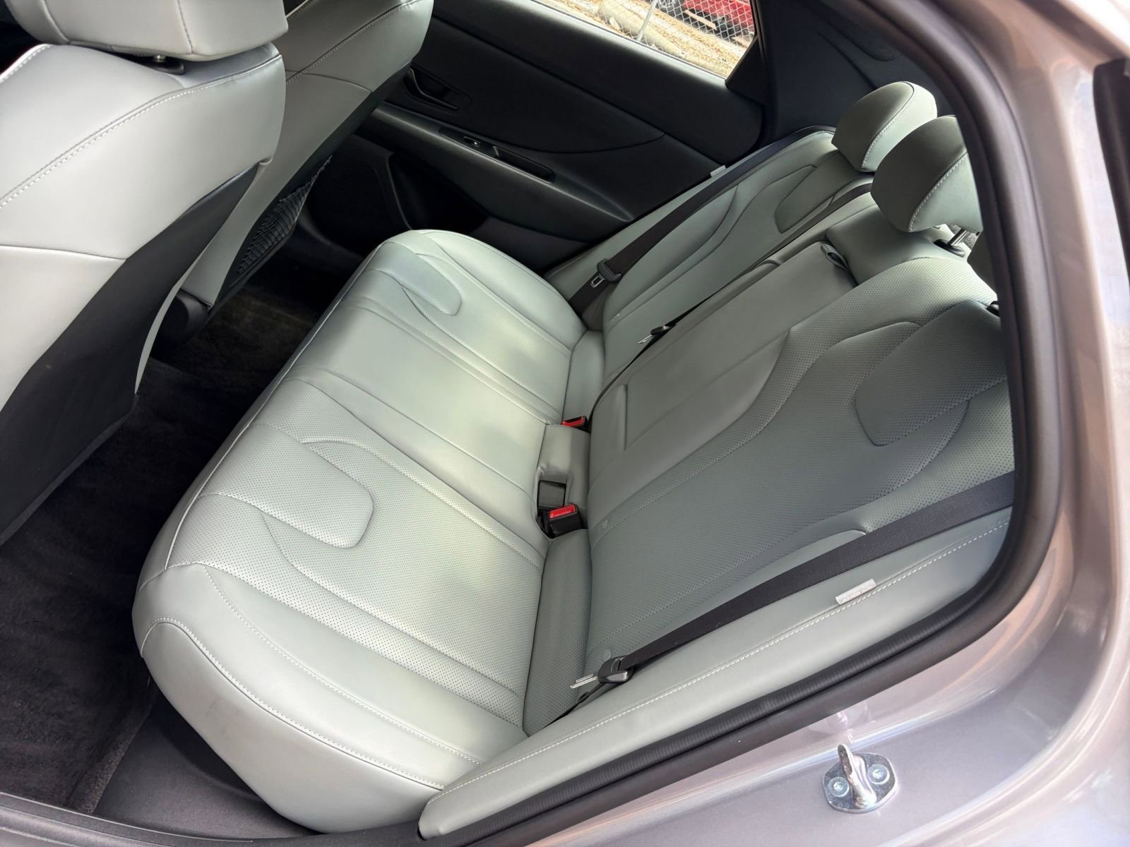Used 2025 Hyundai Elantra Limited FWD image 41