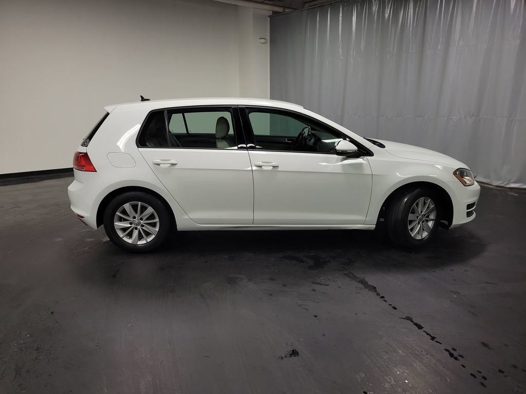 Used 2015 Volkswagen Golf S FWD image 10