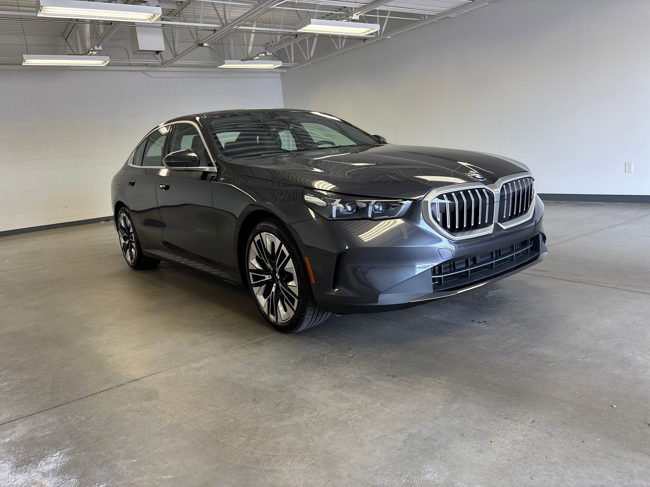 New 2026 BMW 530i image 6