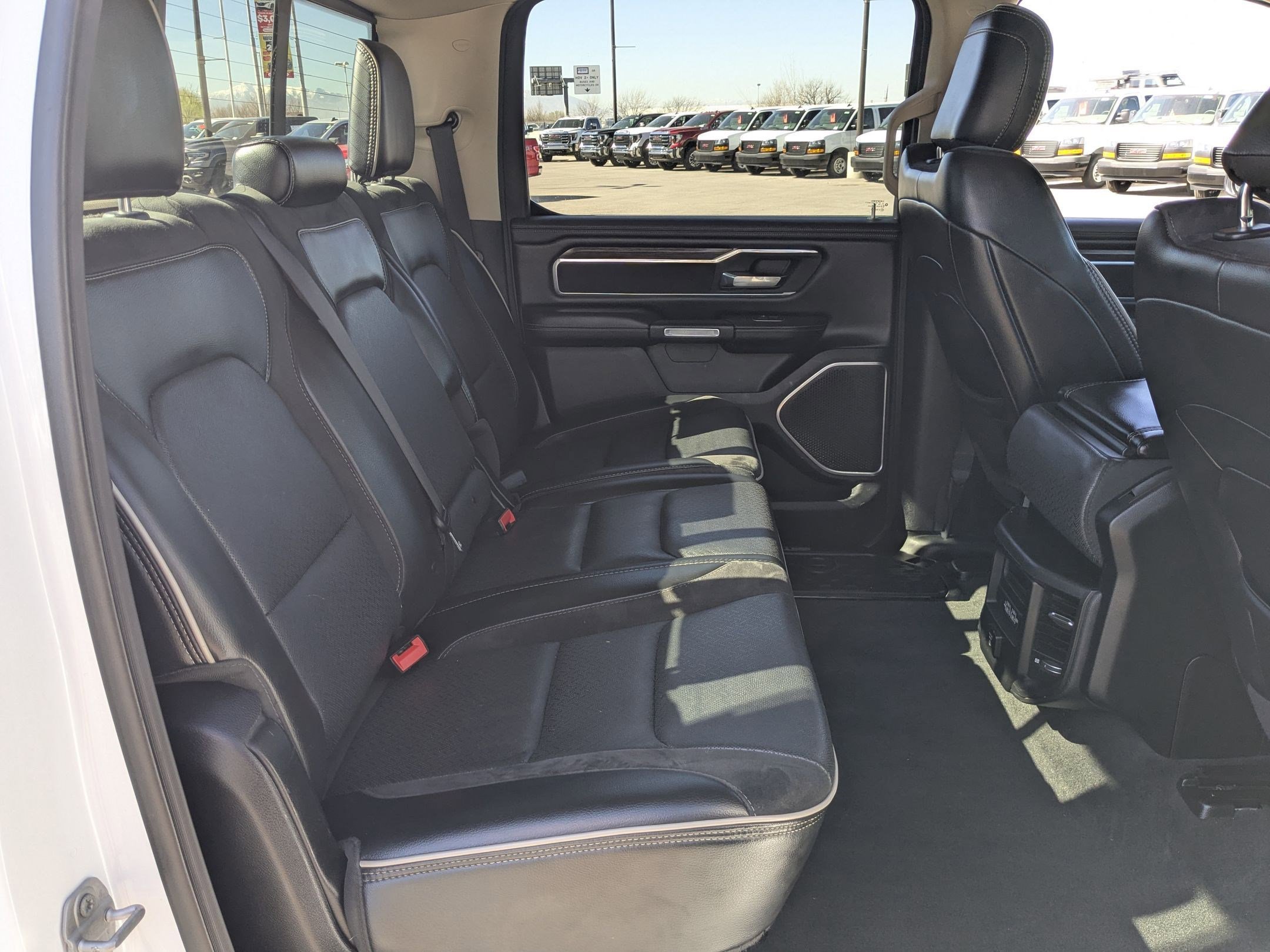 Used 2020 RAM 1500 Laramie image 26