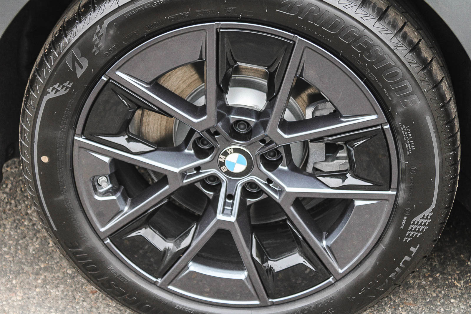 New 2026 BMW i4 xDrive40i w/ Premium Package AWD/4WD image 11
