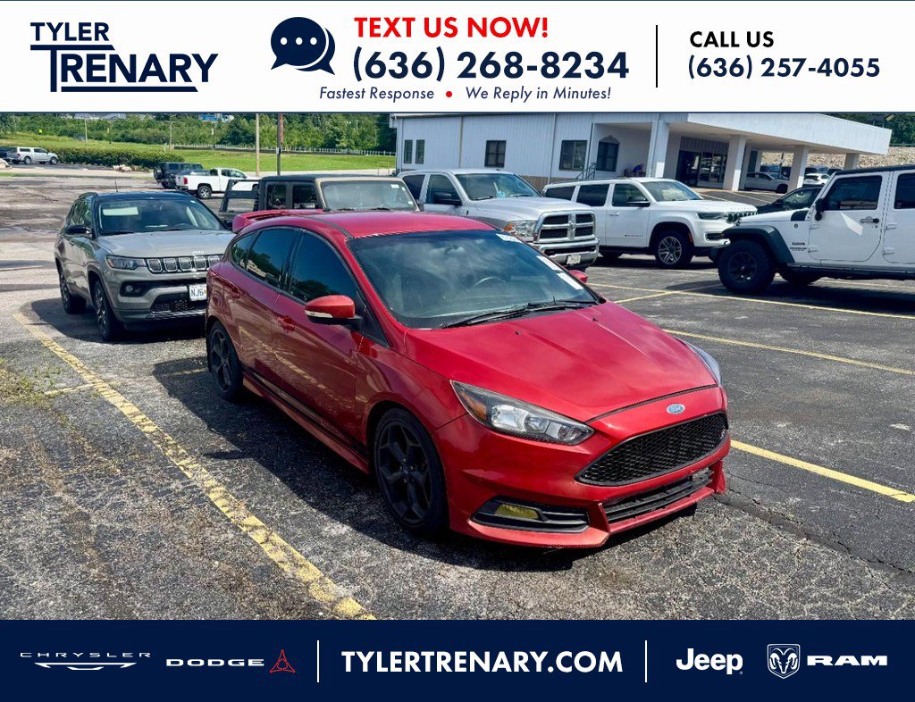 Used 2018 Ford Focus ST FWD image 1