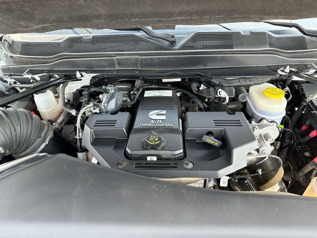 Used 2024 RAM 3500 Tradesman w/ Chrome Appearance Group AWD/4WD image 26