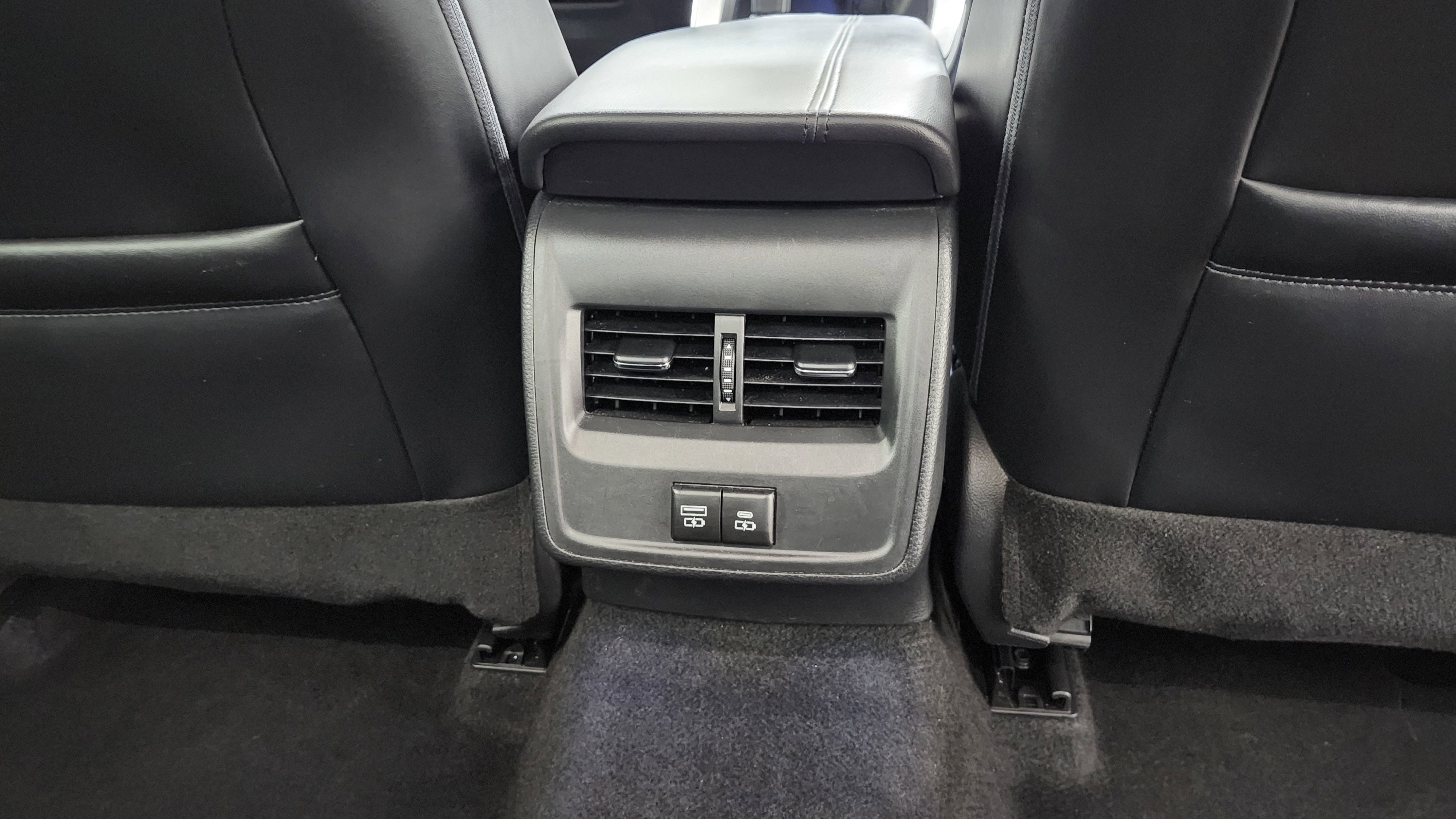 Used 2022 Toyota Avalon XLE image 20