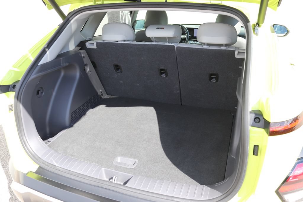 Used 2024 Hyundai Kona Limited FWD image 39