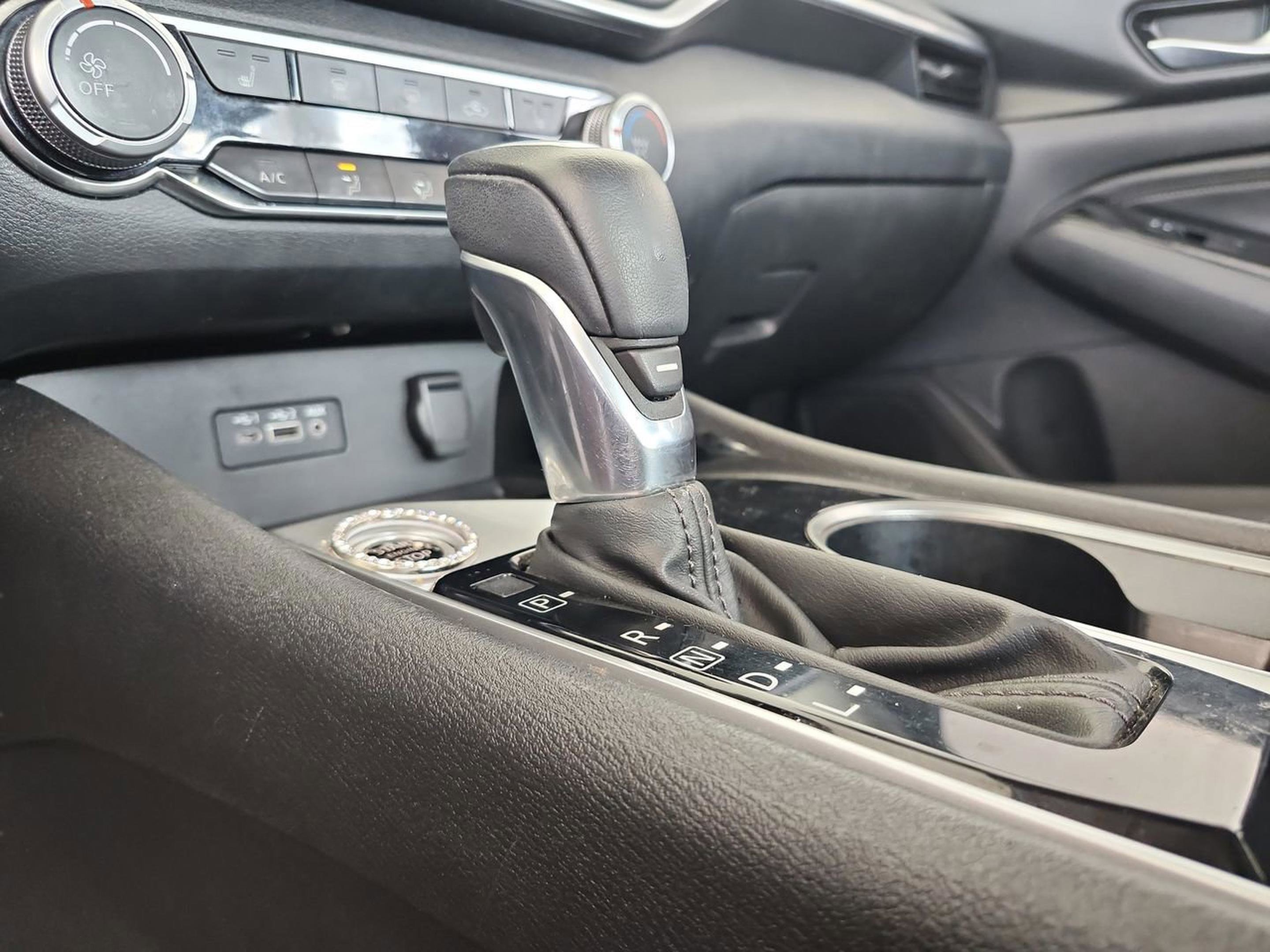 Used 2022 Nissan Altima 2.5 SV w/ SV Premium Package FWD image 16