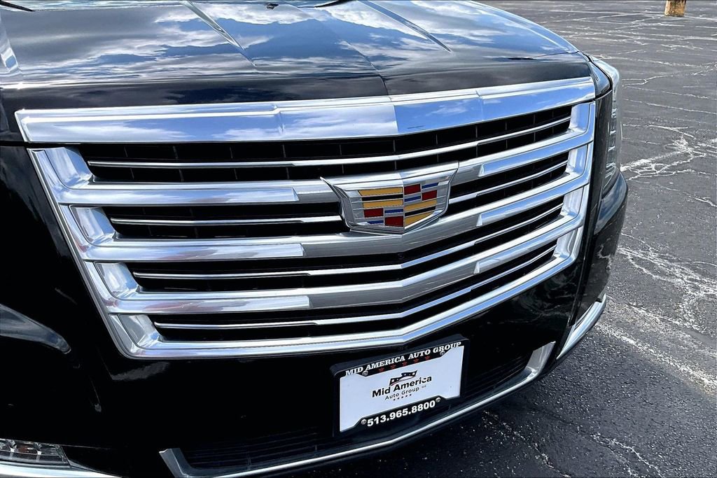 Used 2020 Cadillac Escalade ESV Platinum AWD/4WD image 28