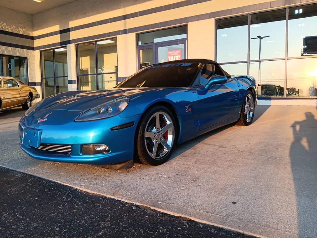Used 2008 Chevrolet Corvette Convertible w/ Preferred Equipment Group RWD image 9