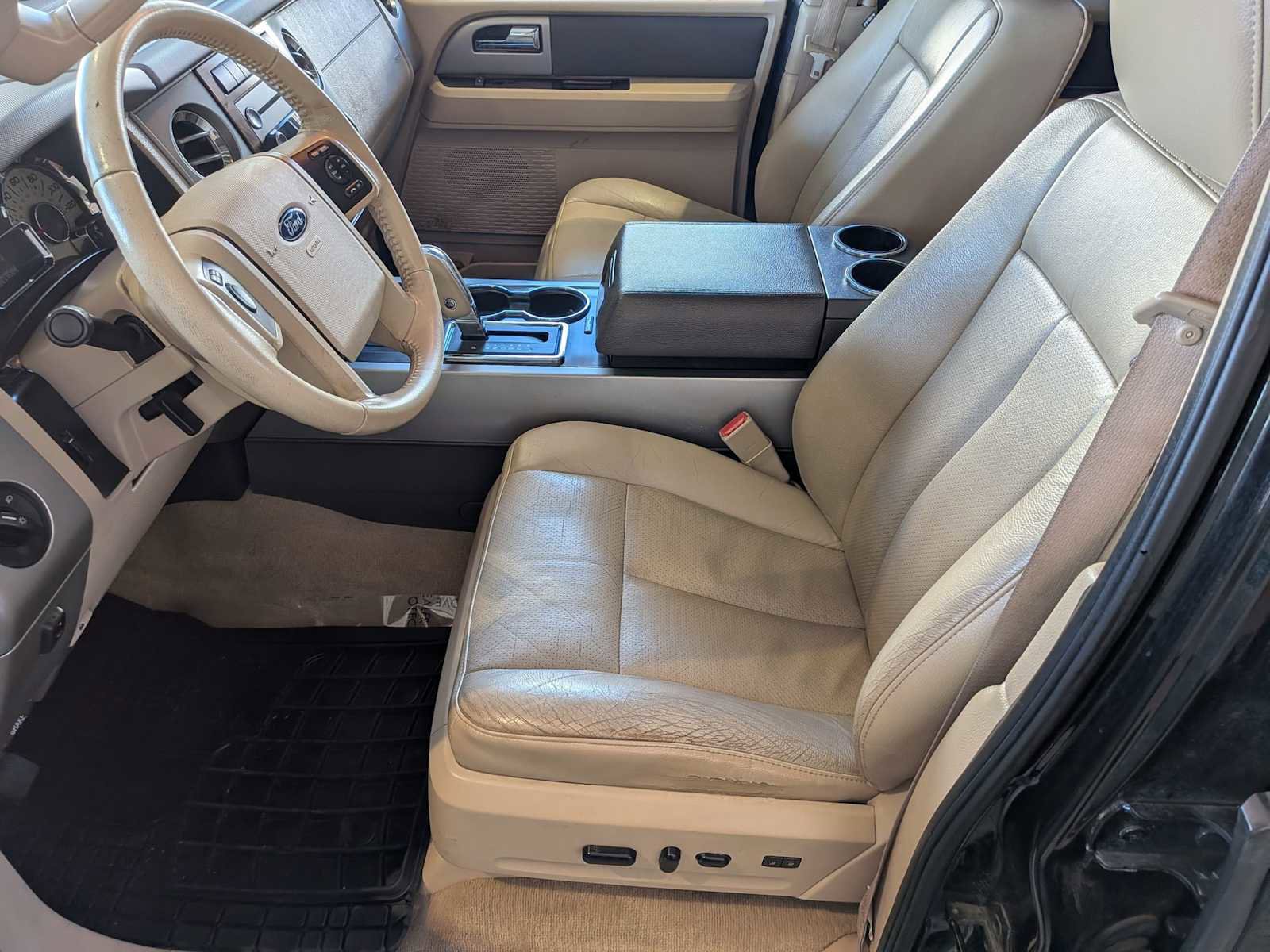 Used 2014 Ford Expedition XLT w/ Equipment Group 202A image 14