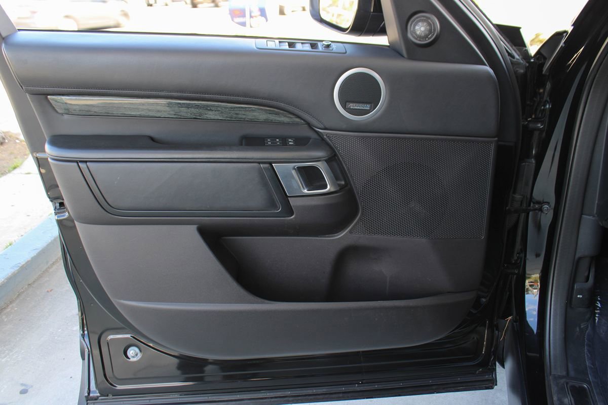 Used 2018 Land Rover Discovery HSE Luxury AWD/4WD image 45
