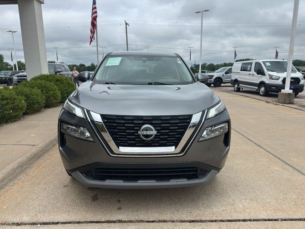 Used 2023 Nissan Rogue SV FWD image 12