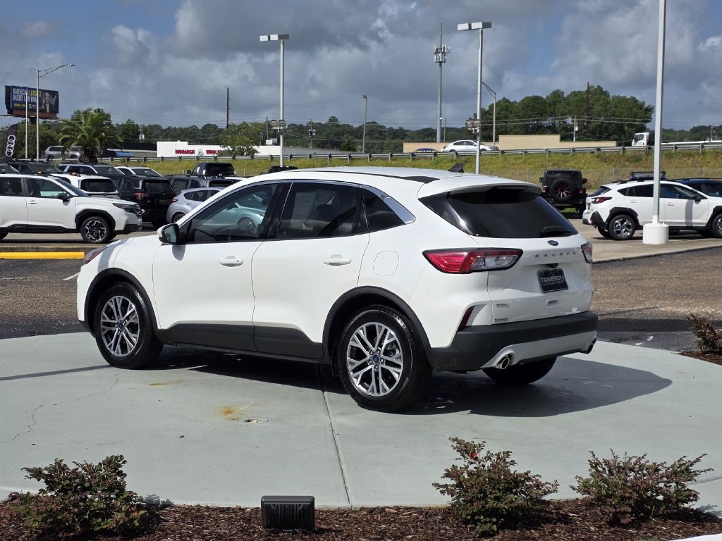 Used 2022 Ford Escape SEL FWD image 4