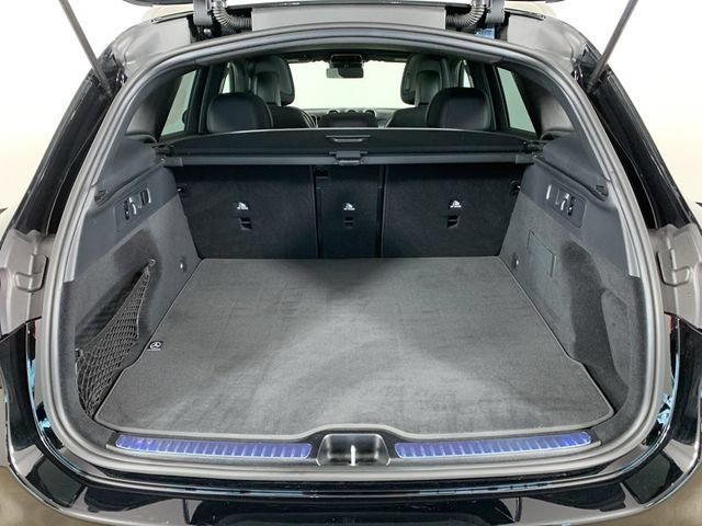 Used 2025 Mercedes-Benz GLC 300 4MATIC image 13