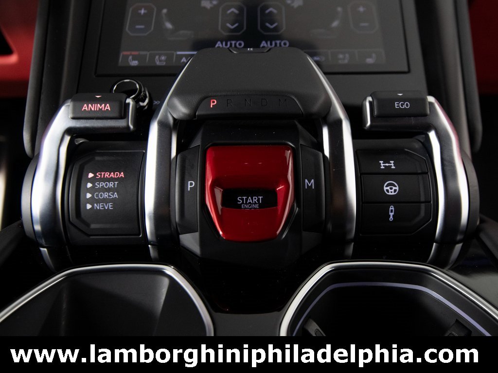 Used 2024 Lamborghini Urus S image 23