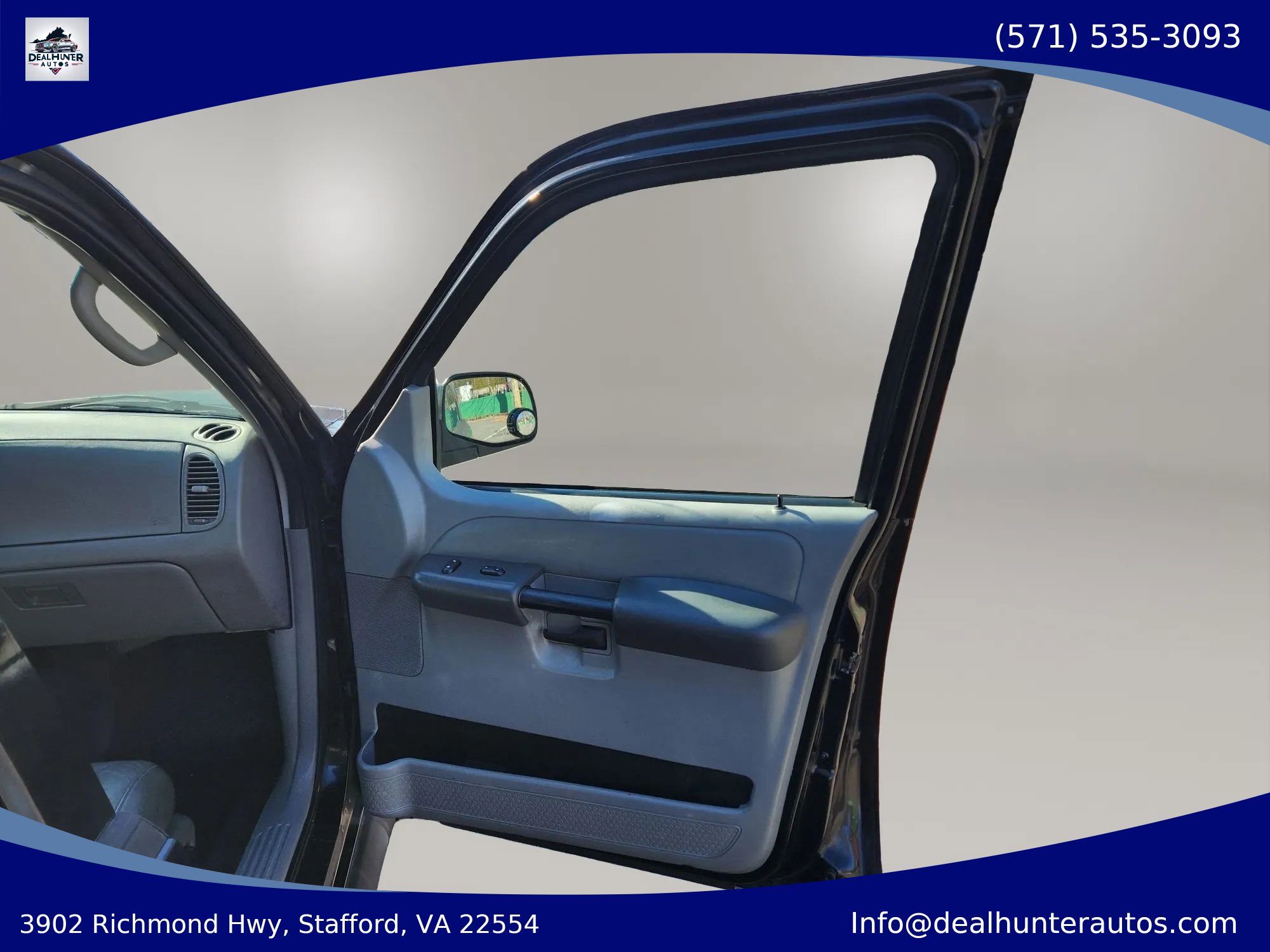 Used 2003 Ford Explorer Sport Trac XLS AWD/4WD image 12