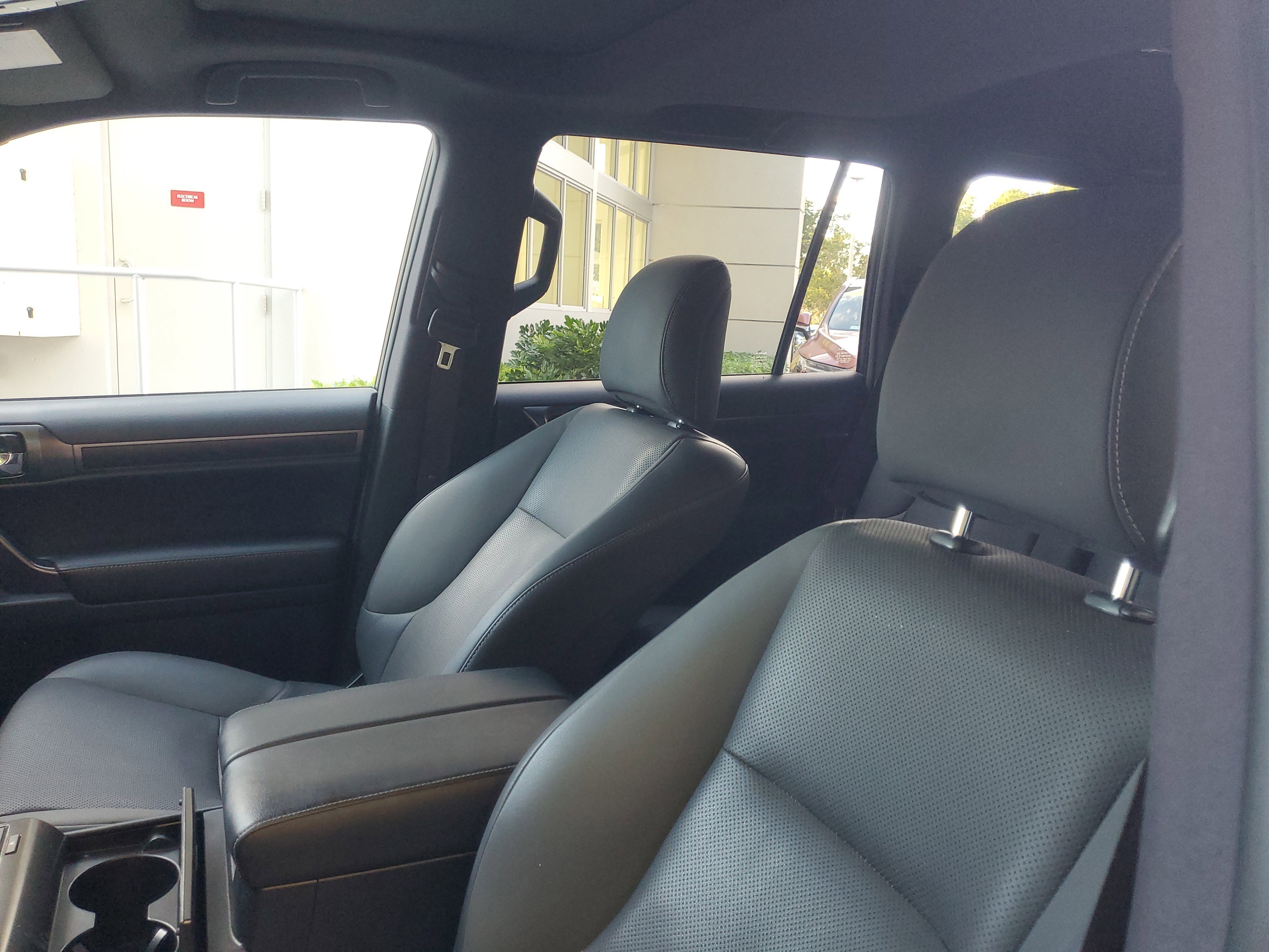 Certified 2022 Lexus GX 460 w/ Black Line Special Edition image 16