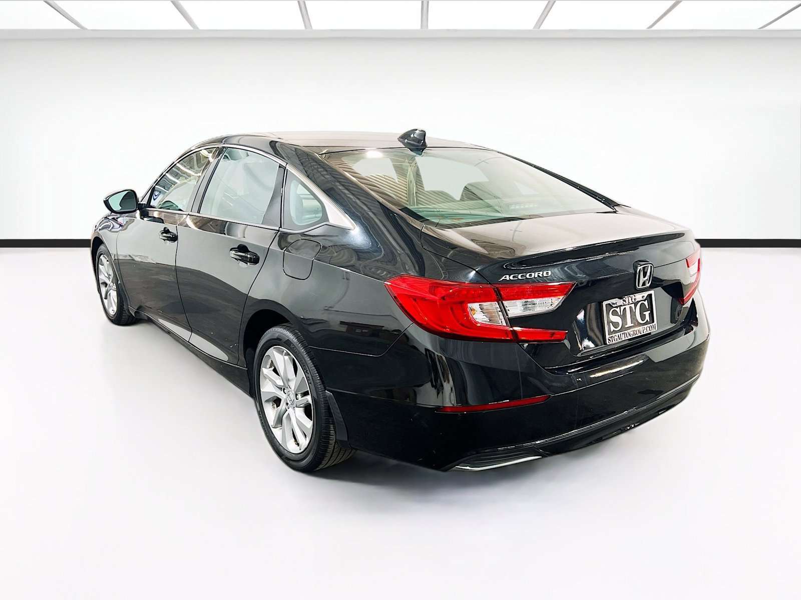 Used 2020 Honda Accord LX image 6