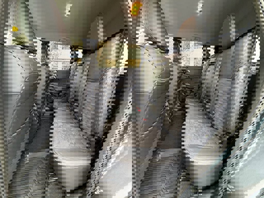 Used 2024 Mitsubishi Outlander SE image 26