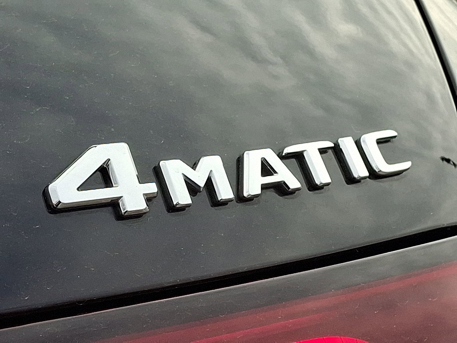 Certified 2025 Mercedes-Benz GLC 300 4MATIC image 33