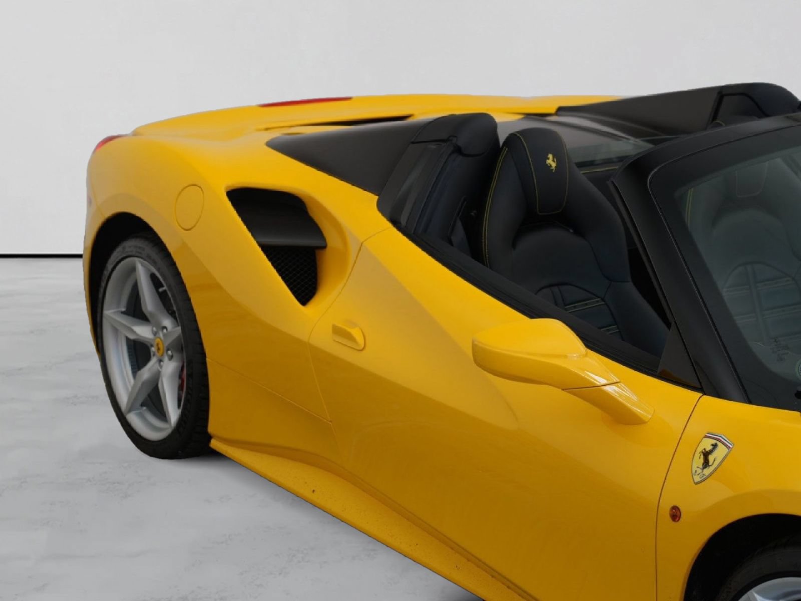 Used 2018 Ferrari 488 Spider RWD image 42