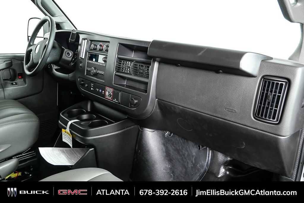 New 2025 GMC Savana 2500 w/ Driver Convenience Package RWD image 17
