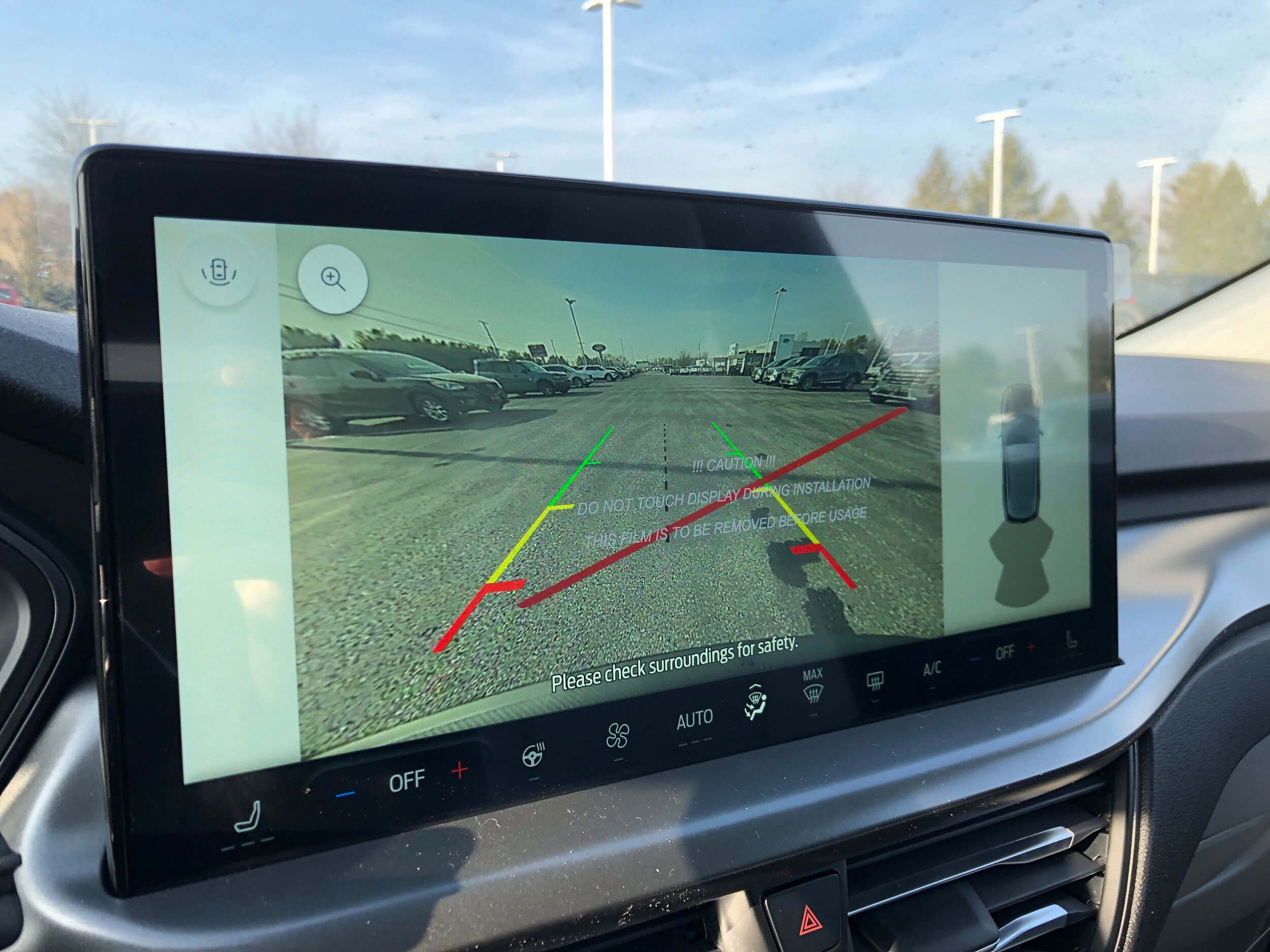 New 2025 Ford Escape SE w/ Class II Trailer Tow Package image 18