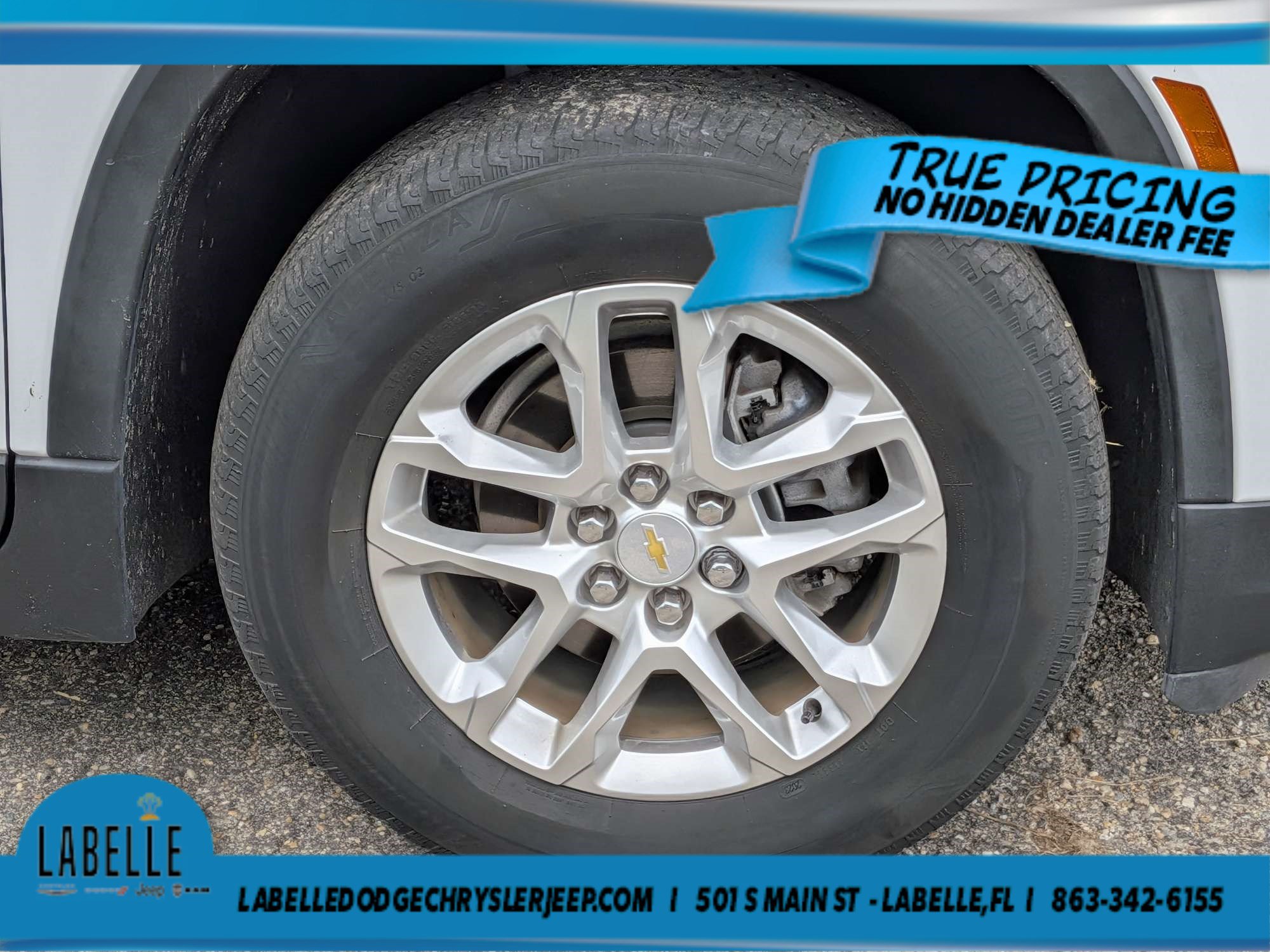 Used 2023 Chevrolet Traverse LS FWD image 10