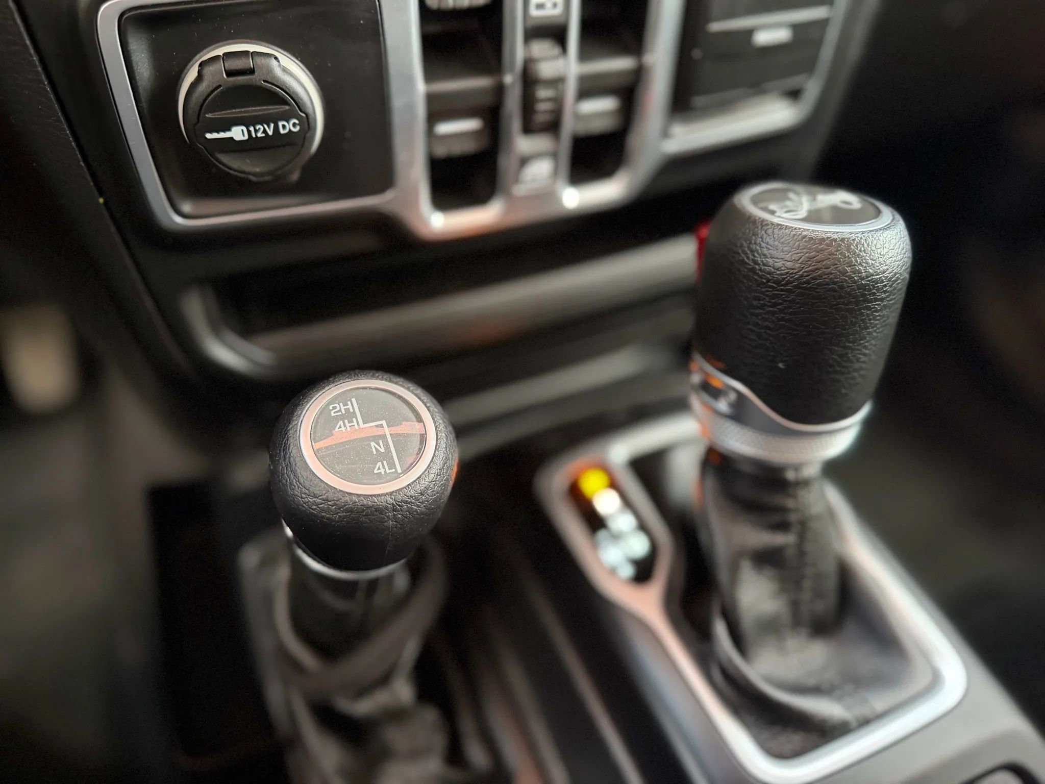 Used 2018 Jeep Wrangler Unlimited Sport S image 27