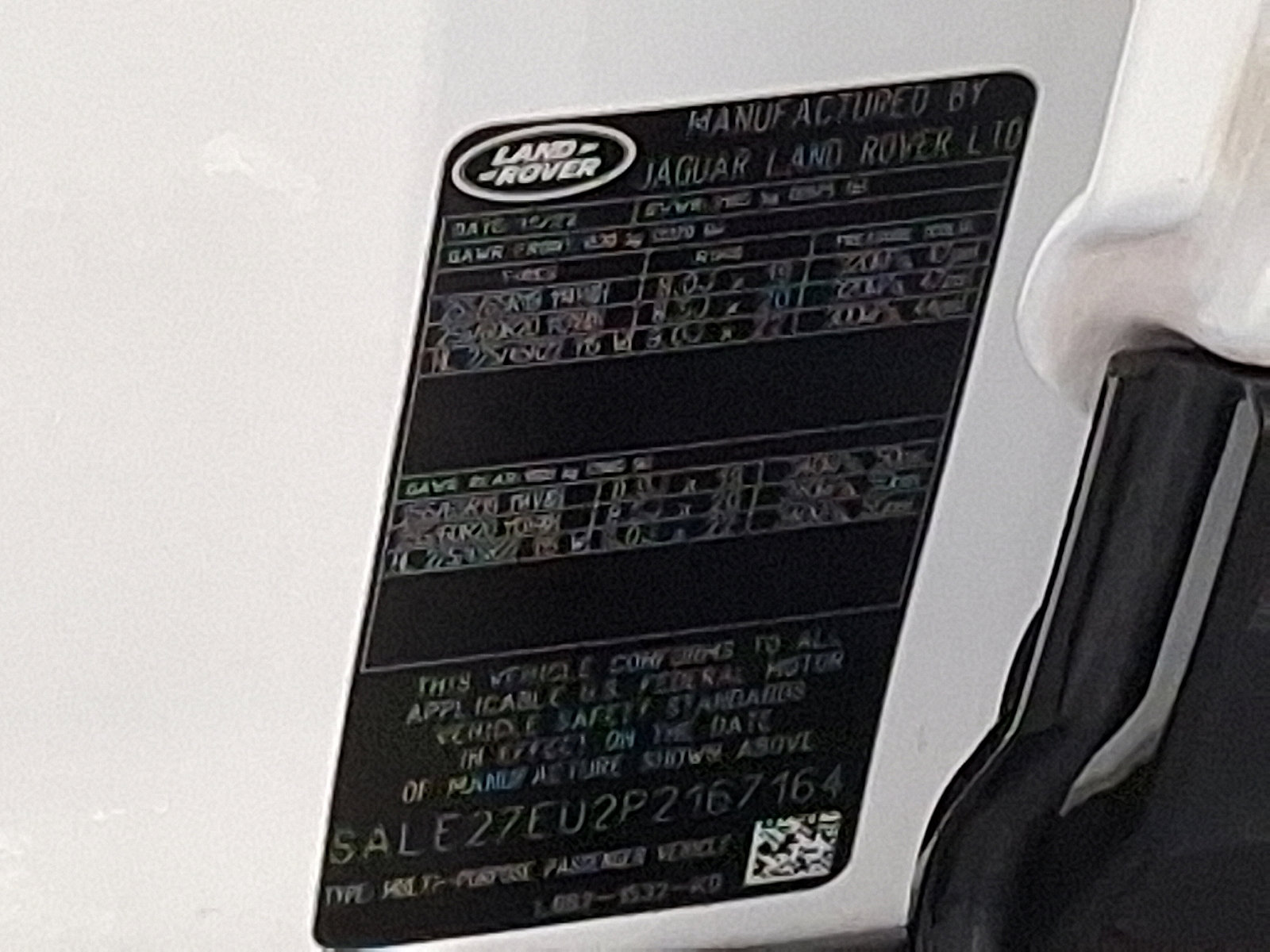 Certified 2023 Land Rover Defender 110 X-Dynamic SE image 25