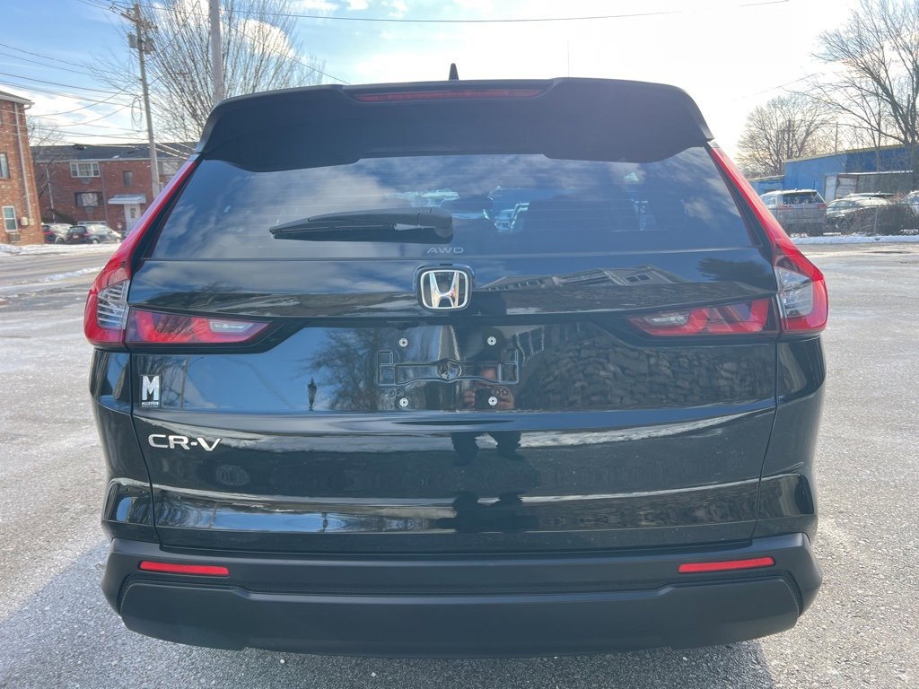 Used 2024 Honda CR-V LX image 4