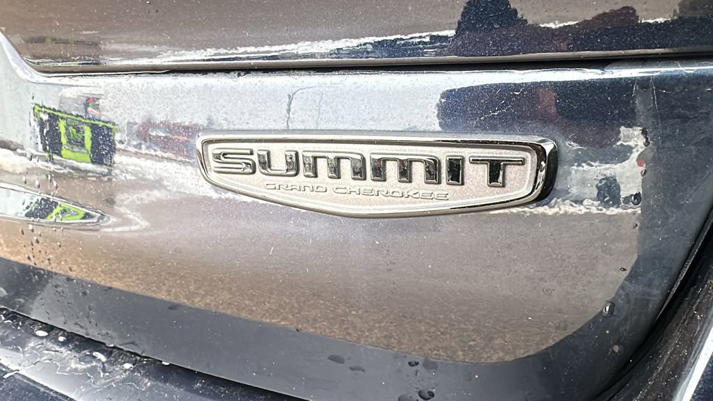 Used 2024 Jeep Grand Cherokee L Summit image 11
