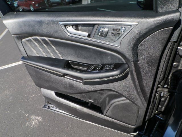 Used 2020 Ford Edge ST w/ Equipment Group 401A image 13