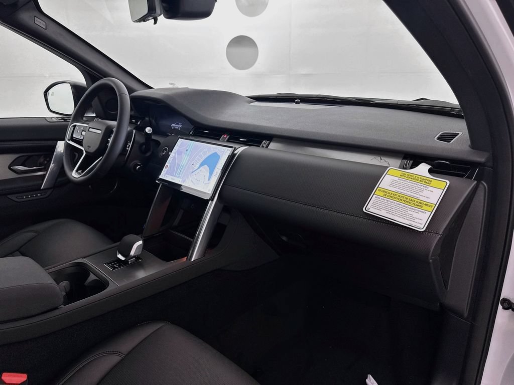 New 2026 Land Rover Discovery Sport Landmark AWD/4WD image 30