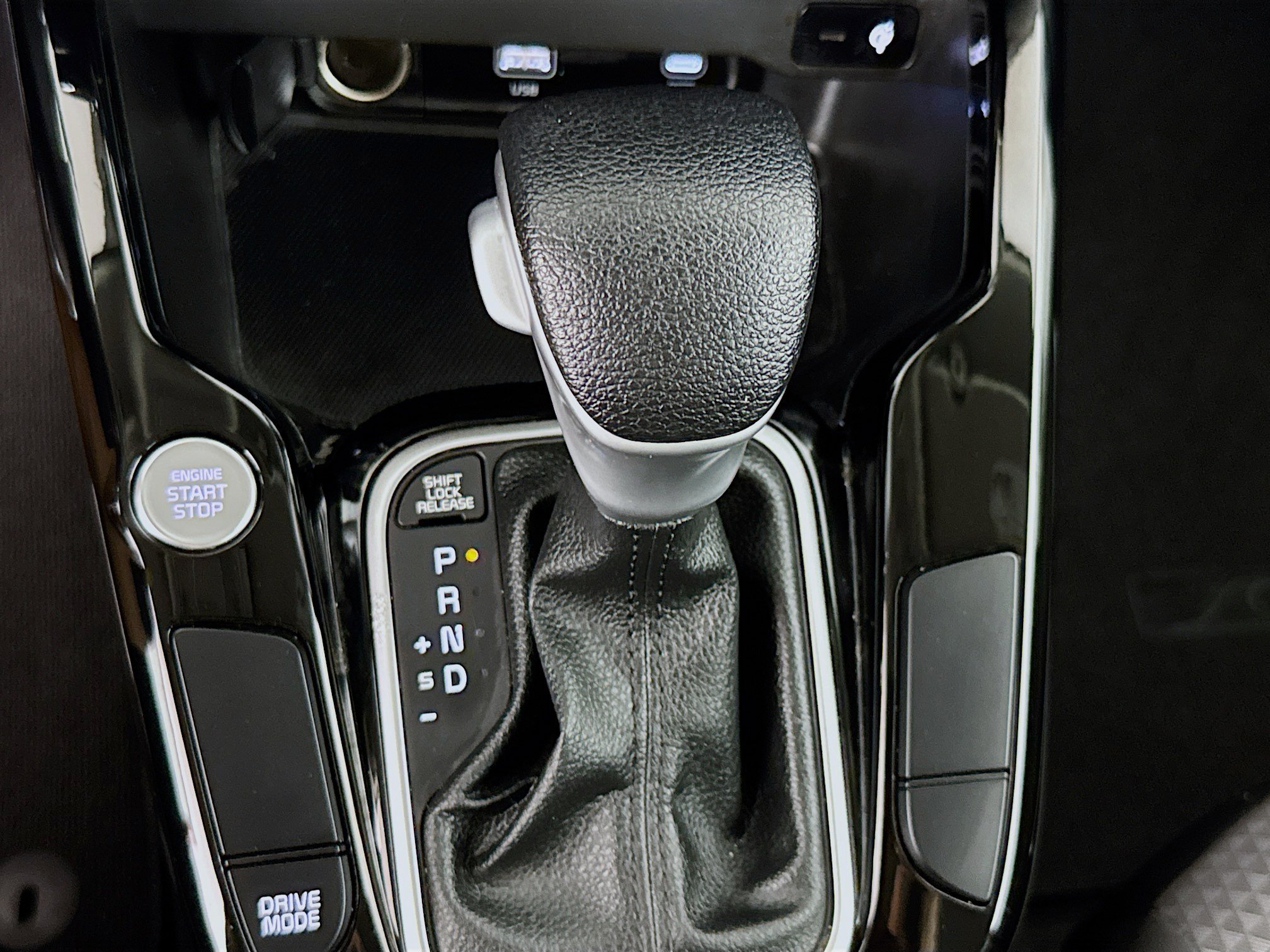 Used 2025 Kia Soul S FWD image 18