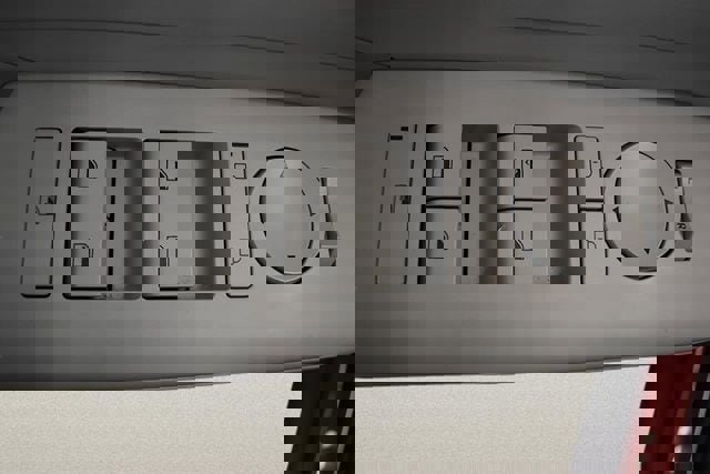 Used 2025 Hyundai Kona SEL image 21