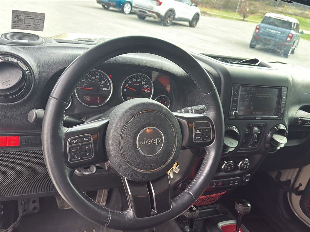 Used 2018 Jeep Wrangler Unlimited Rubicon AWD/4WD image 7