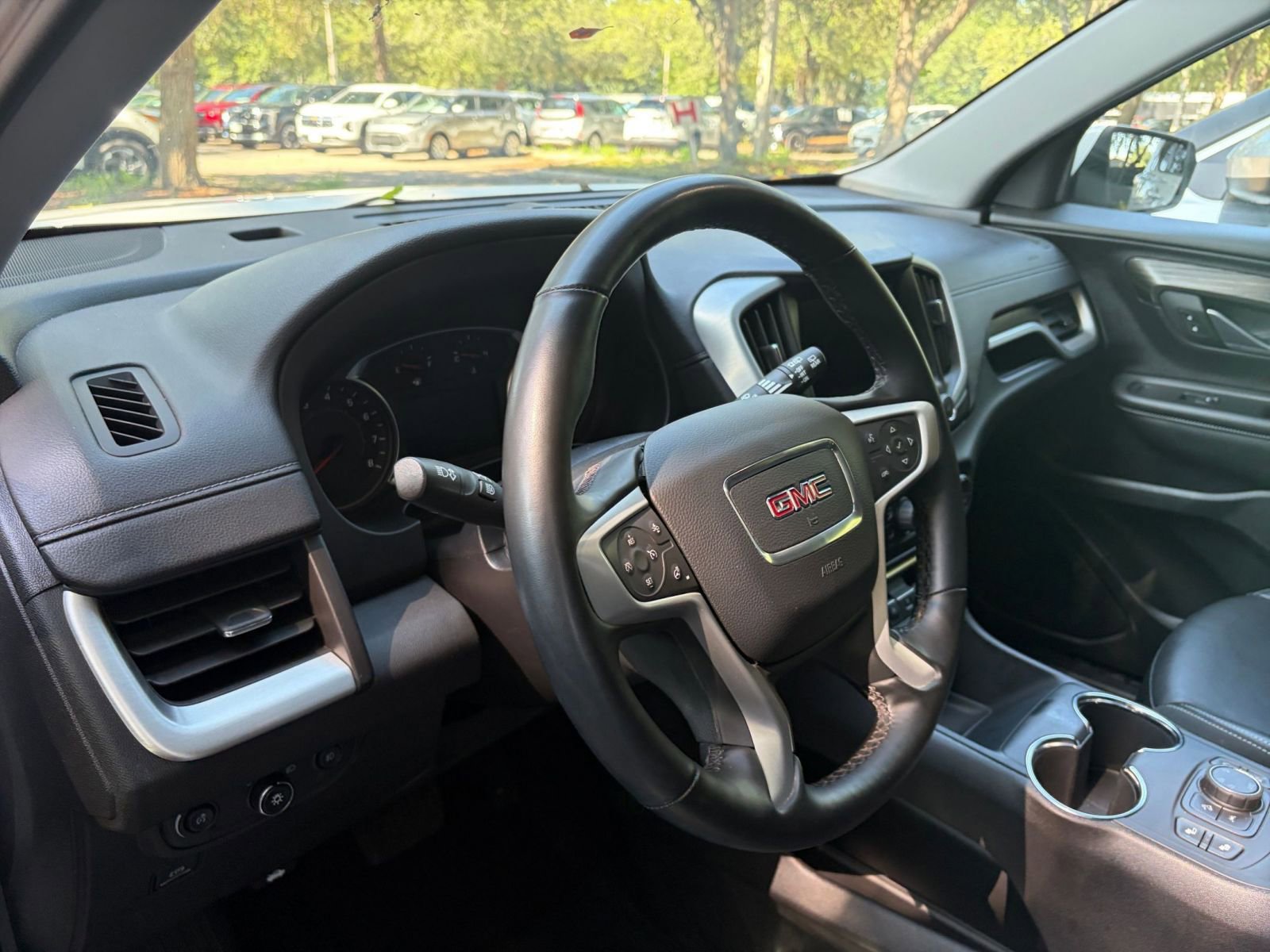 Used 2024 GMC Terrain SLT AWD/4WD image 35