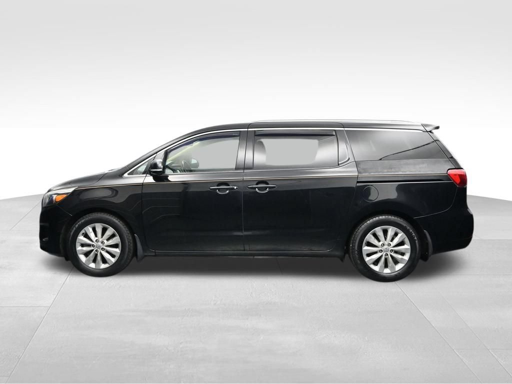 Used 2016 Kia Sedona EX FWD image 2