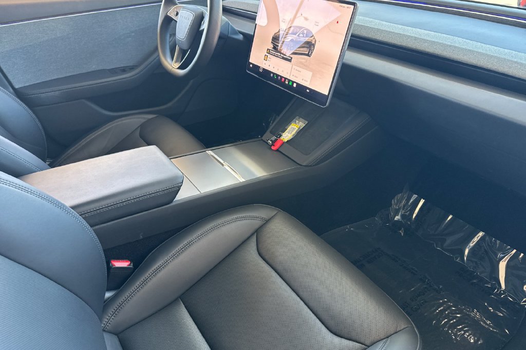Used 2025 Tesla Model 3 Long Range RWD image 14