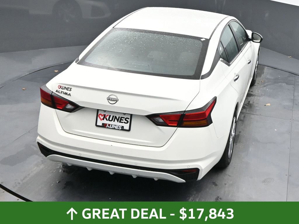 Used 2024 Nissan Altima 2.5 S FWD image 42
