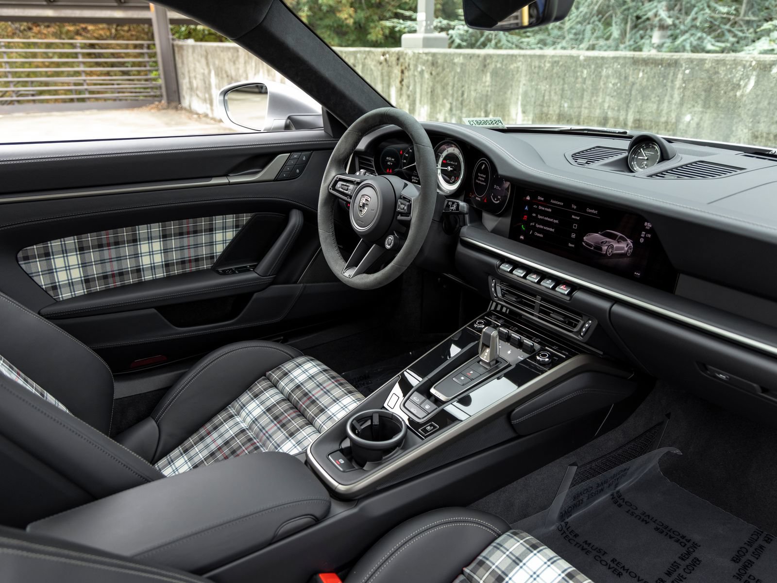 Certified 2025 Porsche 911 Turbo AWD/4WD image 52