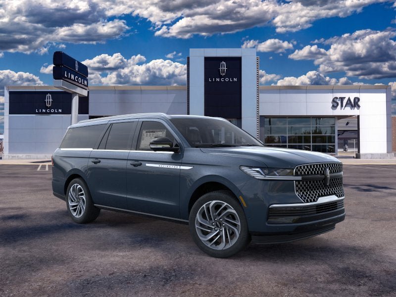 New 2026 Lincoln Navigator L Reserve AWD/4WD image 7