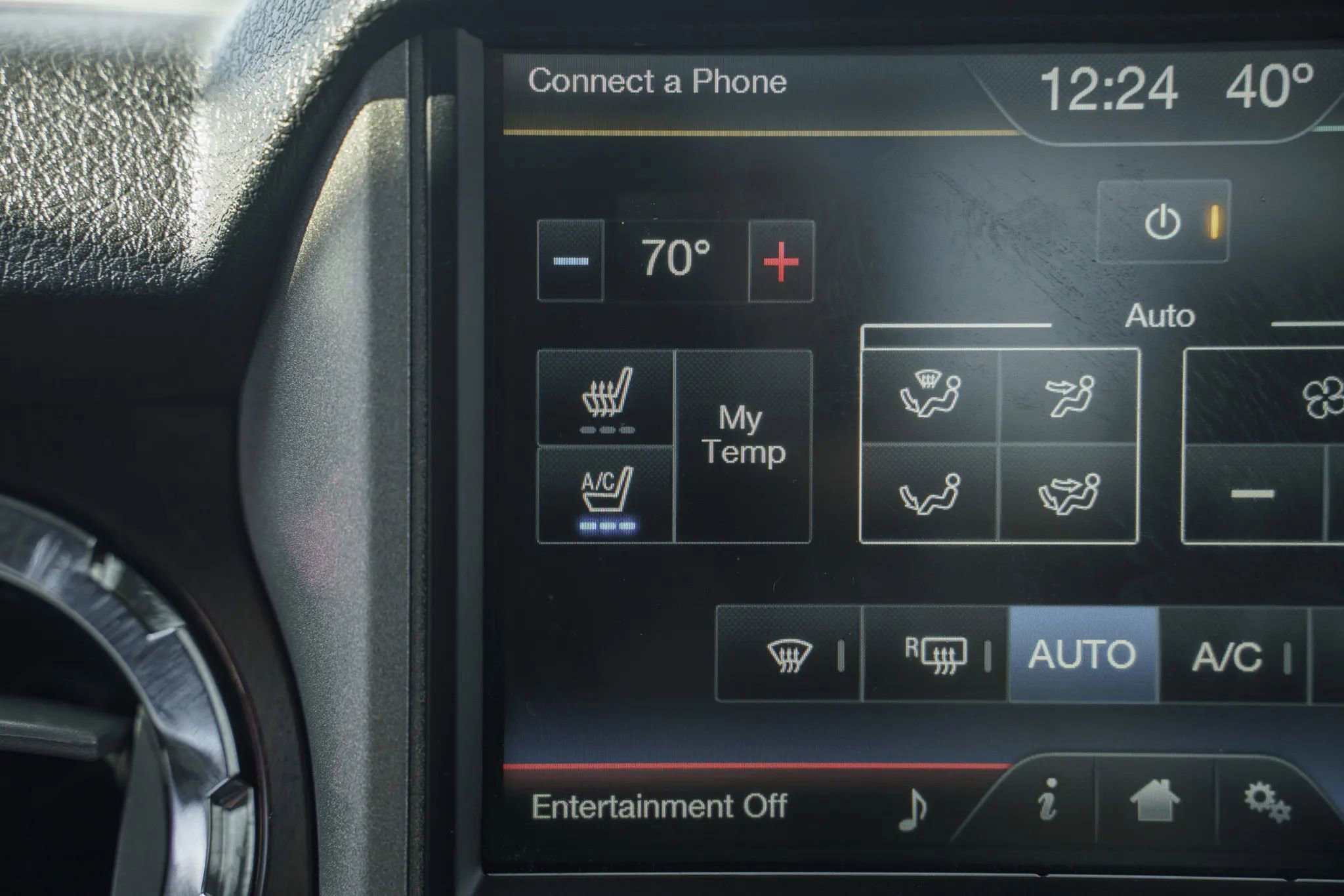 Used 2016 Ford F250 Lariat w/ Lariat Ultimate Package image 28