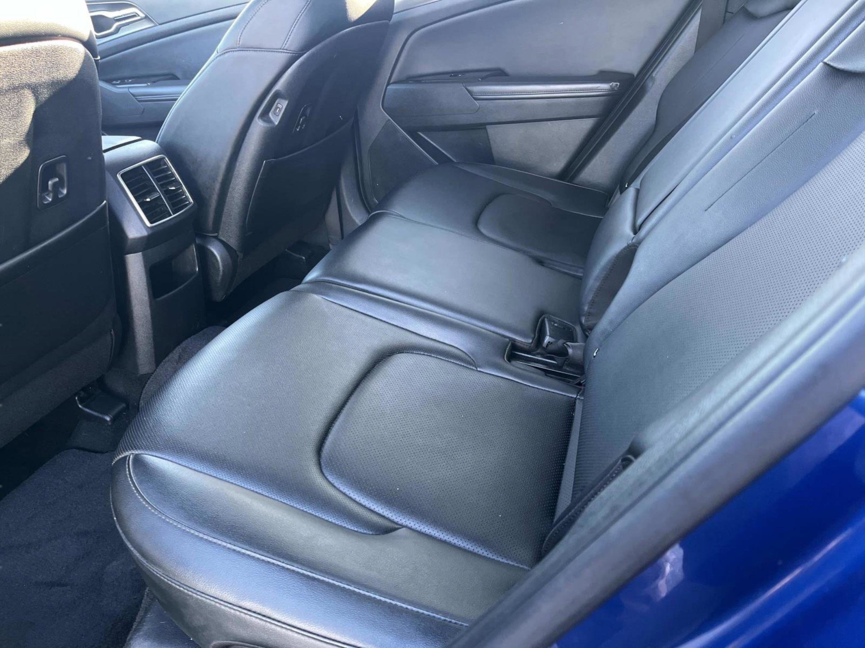 Used 2023 Kia Sportage EX image 20