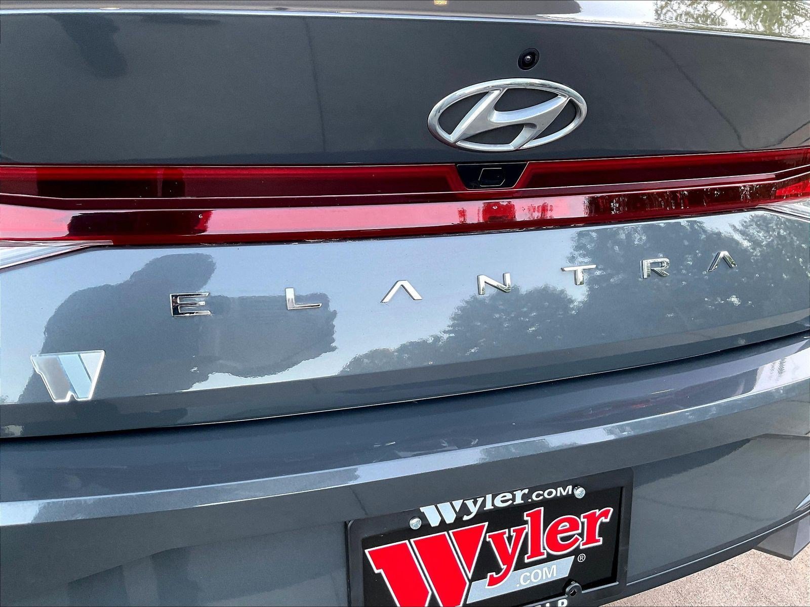 Used 2023 Hyundai Elantra SEL FWD image 22