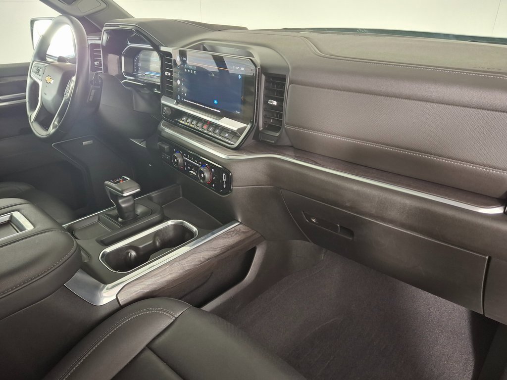 Used 2022 Chevrolet Silverado 1500 LTZ w/ LTZ Premium Package image 34