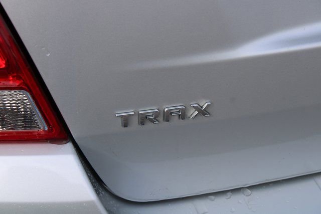 Used 2022 Chevrolet Trax LT w/ LT Convenience Package image 10