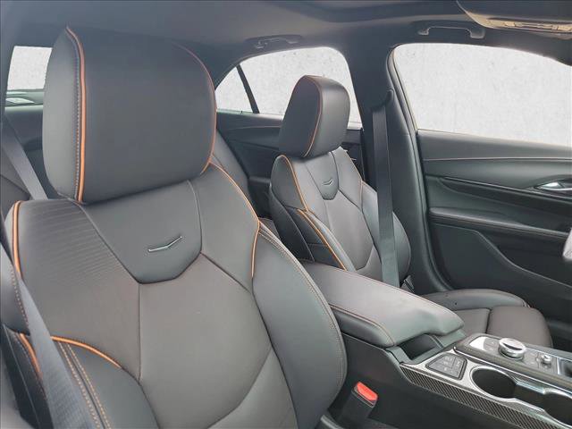 Used 2025 Cadillac CT4 V w/ LPO, ONYX Package image 12
