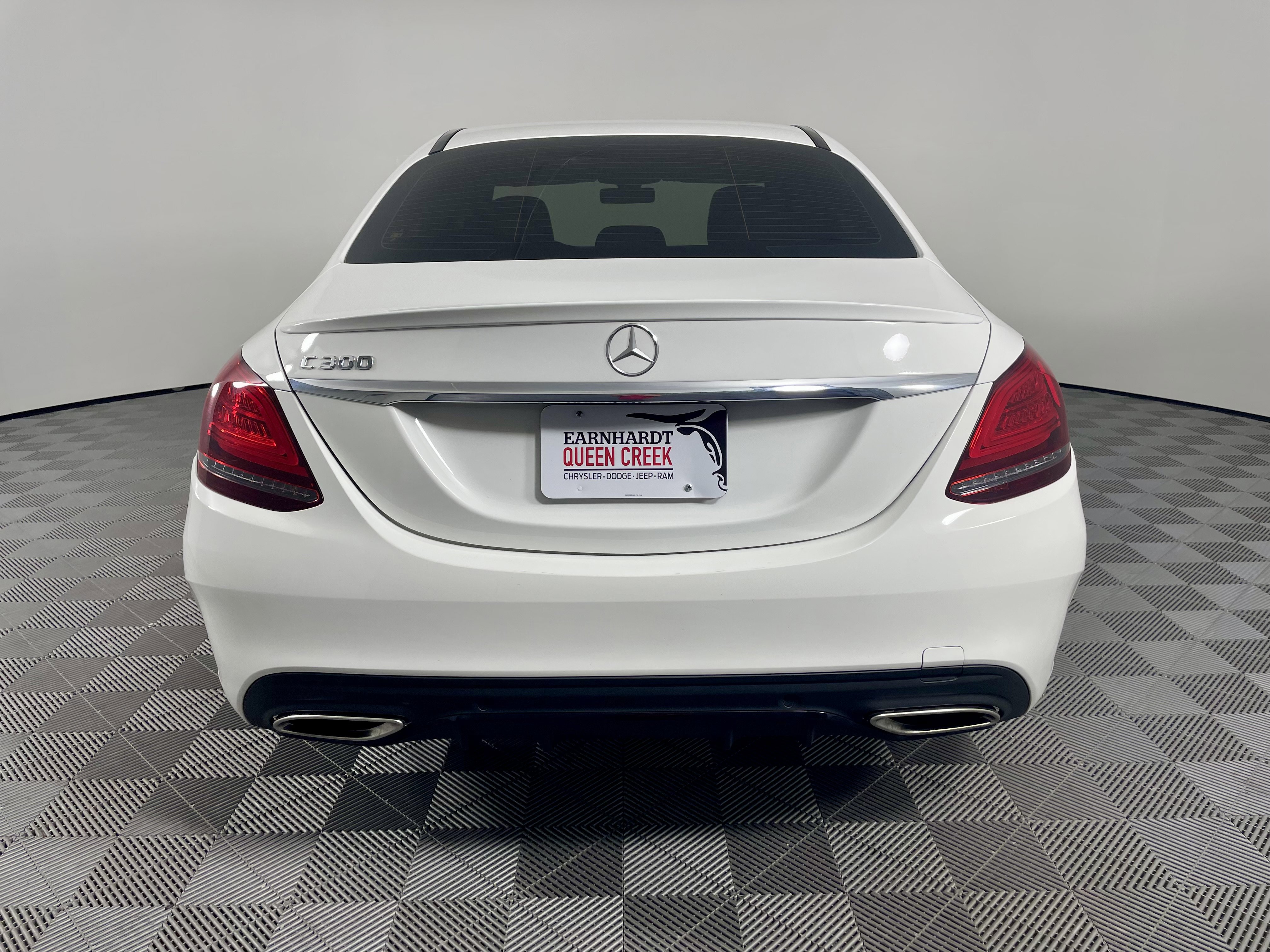 Used 2020 Mercedes-Benz C 300 Sedan image 4